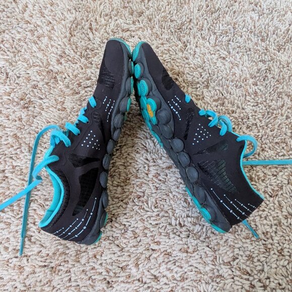 New Balance Women’s Minimus Zero Trail Running Shoes – Size 7 – Black – Used Go - Picture 5 of 10